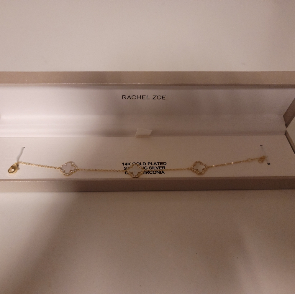 COPY - 14k gold plated clover bracelet
